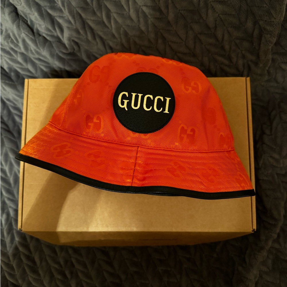 Gucci “off the grid” bucket hat, unisex